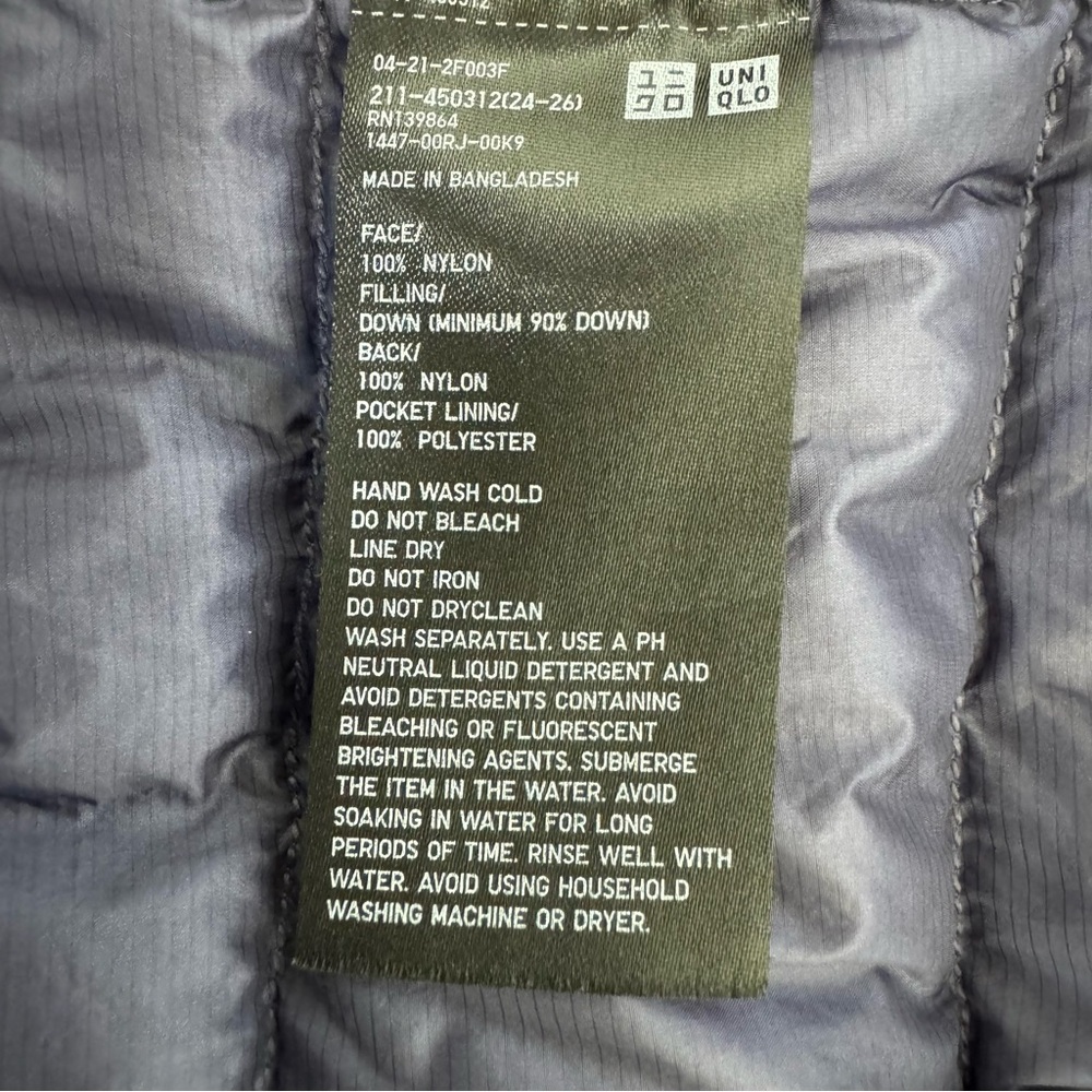 Uniqlo Ultra Light Down Vest Womens XS Blue Purple Puffer Sleeveless Jacket READ - Picture 14 of 16